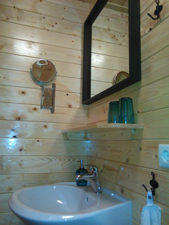 B&B De Luttikhoeve Giethmen ภายนอก รูปภาพ
